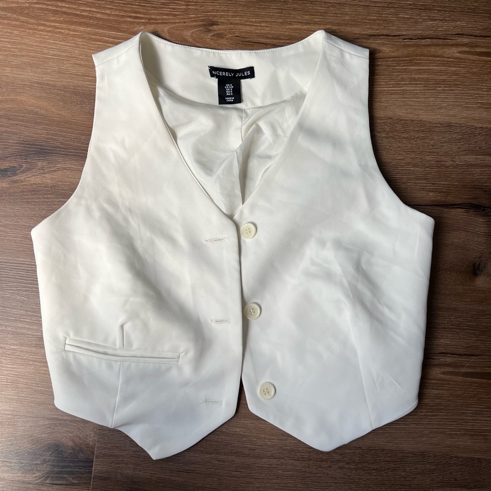 Cropped Vest